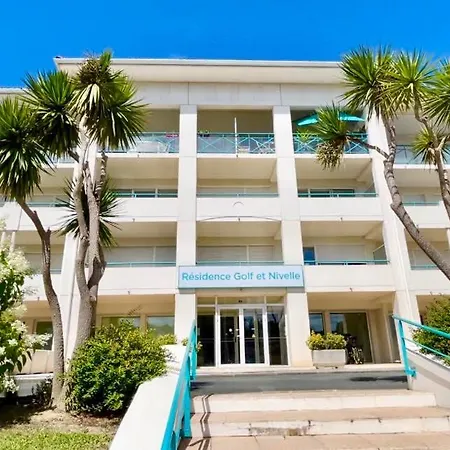 Caprozion-erosoa-t1-piscine-clim Apartment Ciboure