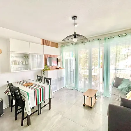Apartment Caprozion-erosoa-t1-piscine-clim Ciboure